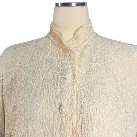 URU Textured Silk Blouse Top Buttons Ivory Cream Tone One Size M L - Picture 3 of 10